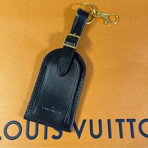 Louis Vuitton Luggage Tag in Black w/Gold Hardware